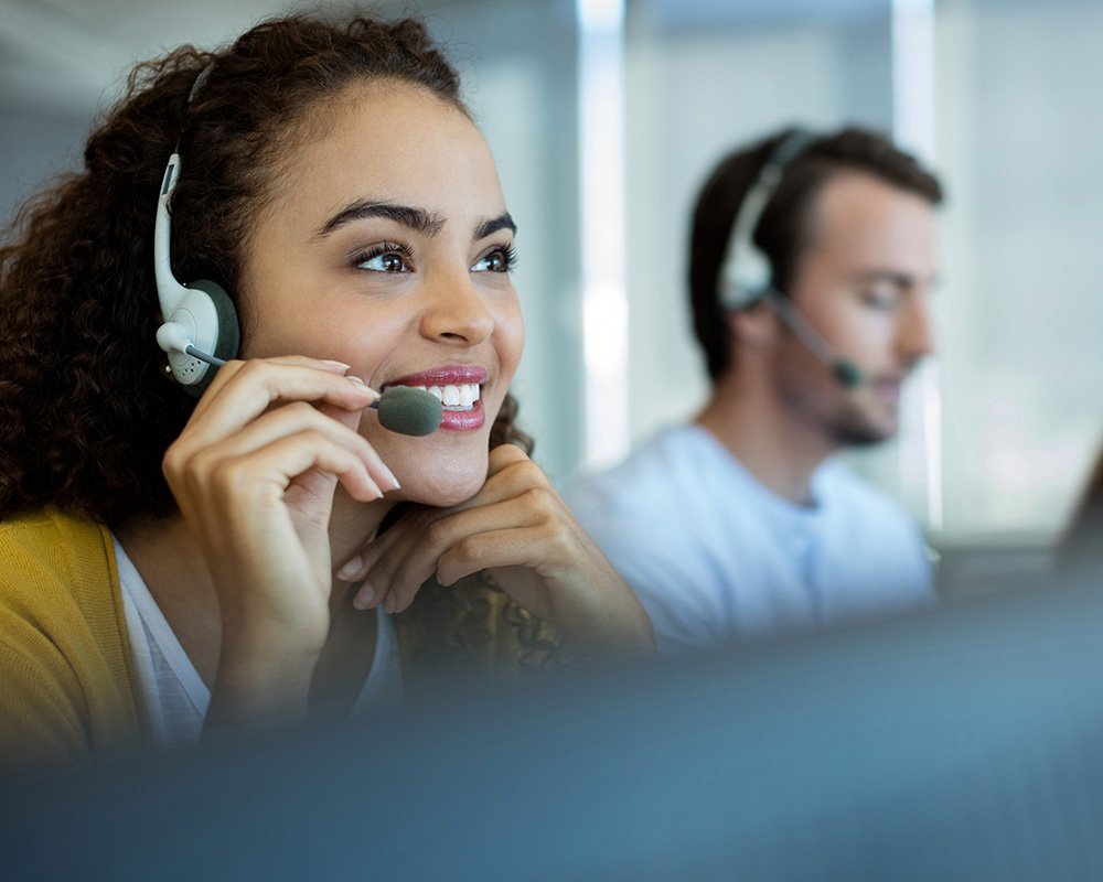 woman in call center